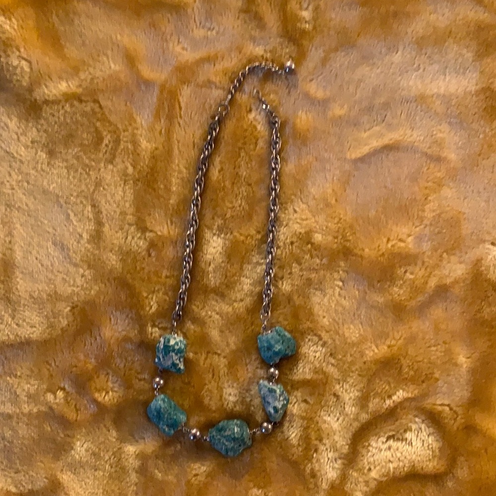 Blue and silver vintage rock necklace - Picture 1 of 4